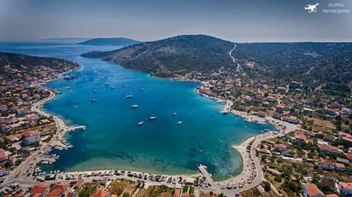 Villa Croatia Sea View Vinišće Esterno foto